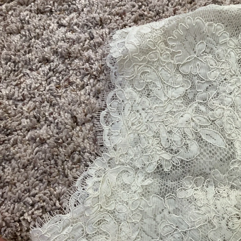 Handmade Lace Shrug/Shaw - Picture 5 of 6
